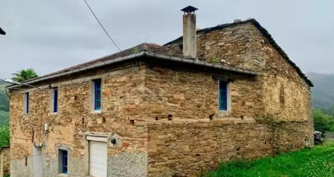 Una aldea del norte de España a la venta por 160.000 euros